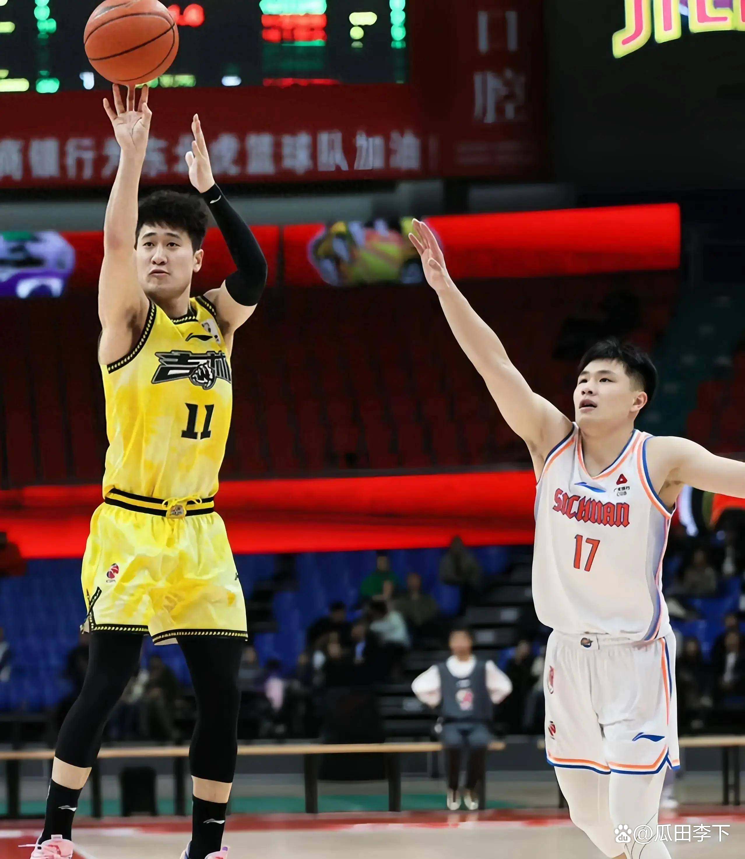 爱游戏app-关于总决赛巅峰对决！中原烈马队失利岭南风暴队，篮球赛场再起波澜；客场静默反击的信息