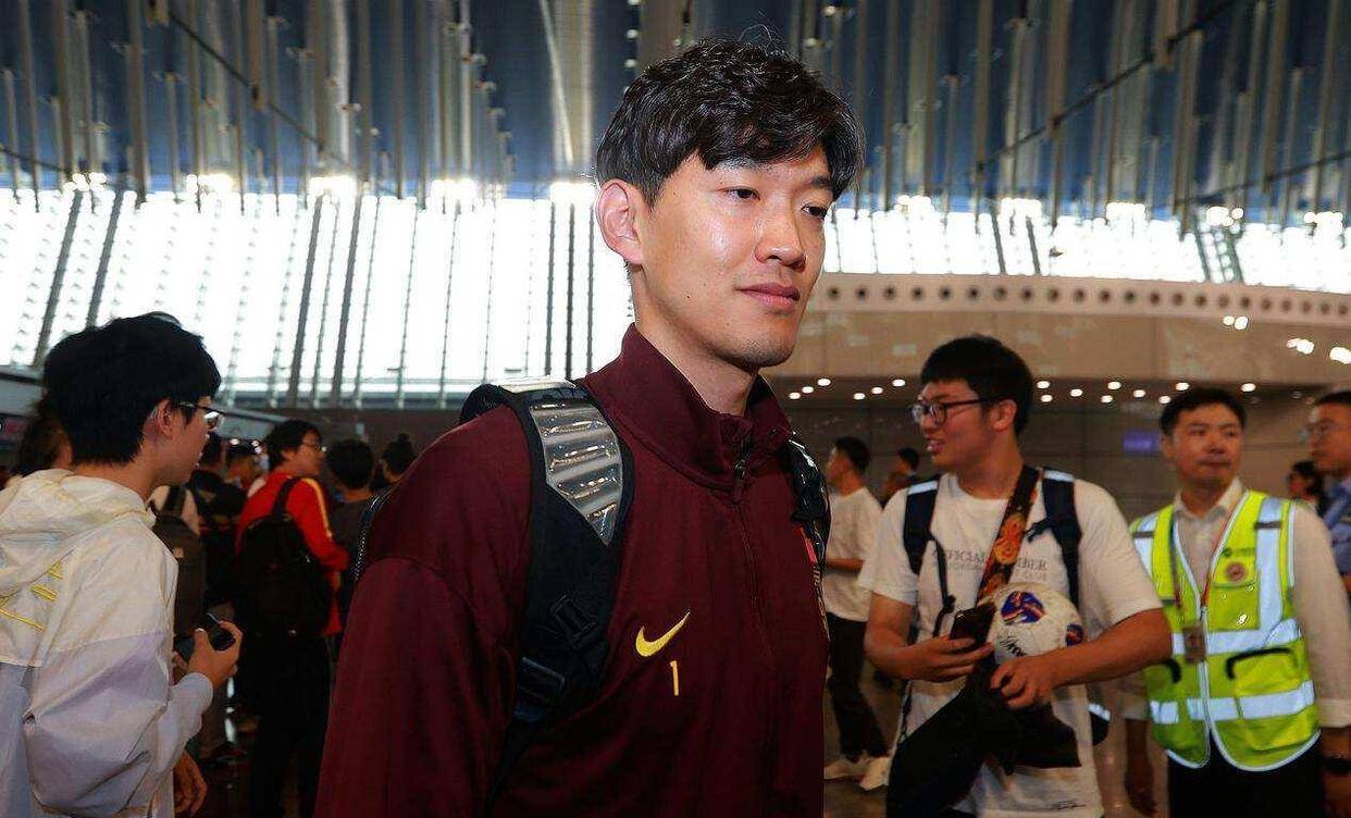 爱游戏官网-Doinb意外战胜巴塞罗那,比赛局势复杂引爆全场!引发球迷热议的简单介绍