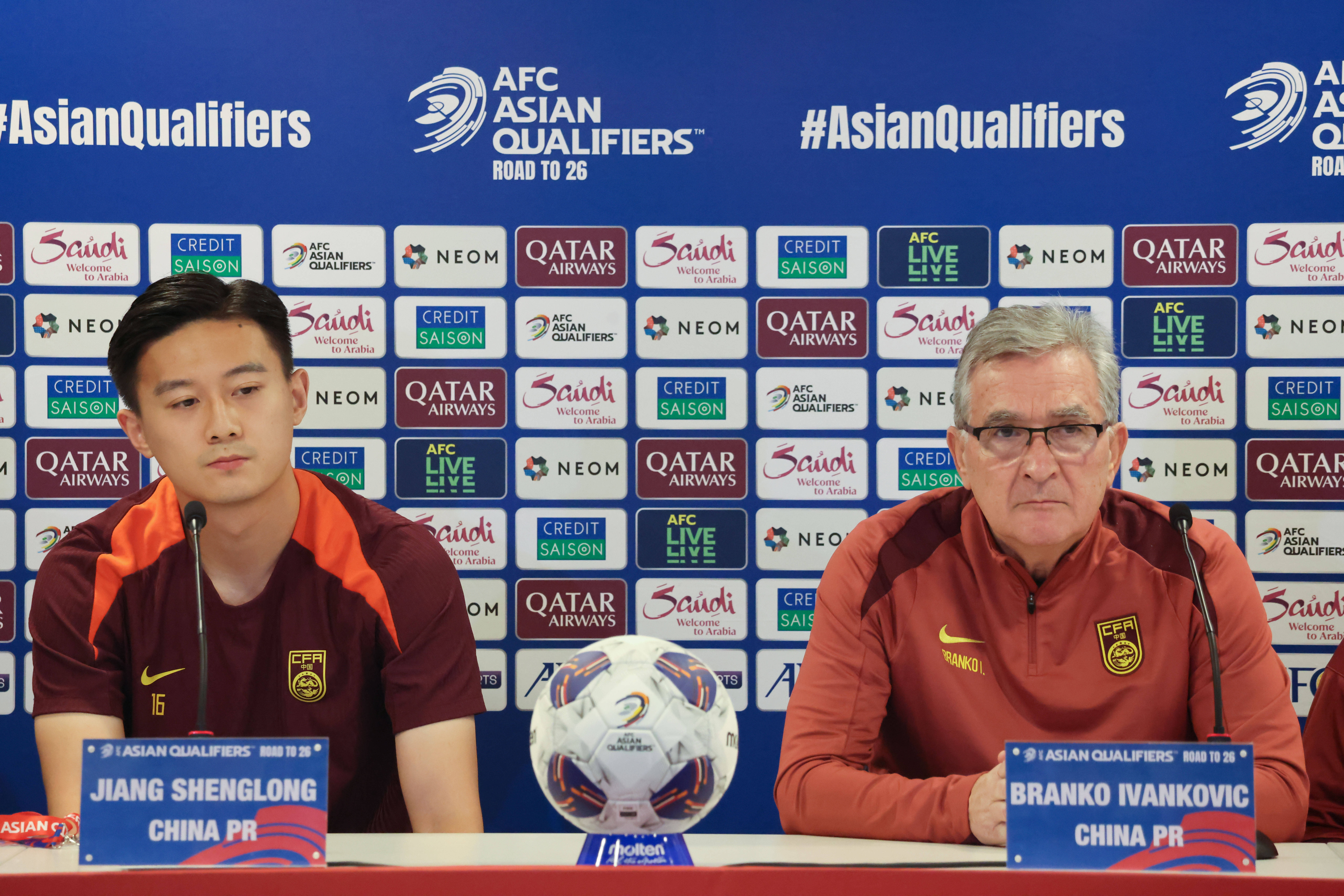 爱游戏体育-意大利杯清晨再迎强敌；洛杉矶快船强势反弹；主帅态度——压力陡增；高层口径保持一致